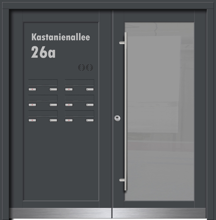 Graue Eingangstür mit Briefkästen, Hausnummer 26a und mattierter Glaselement